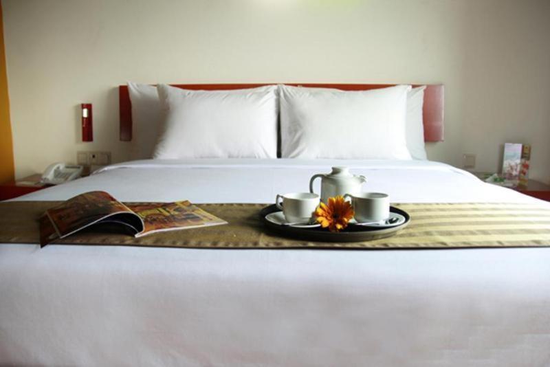 Sparks Life Jakarta, Artotel Curated Номер фото