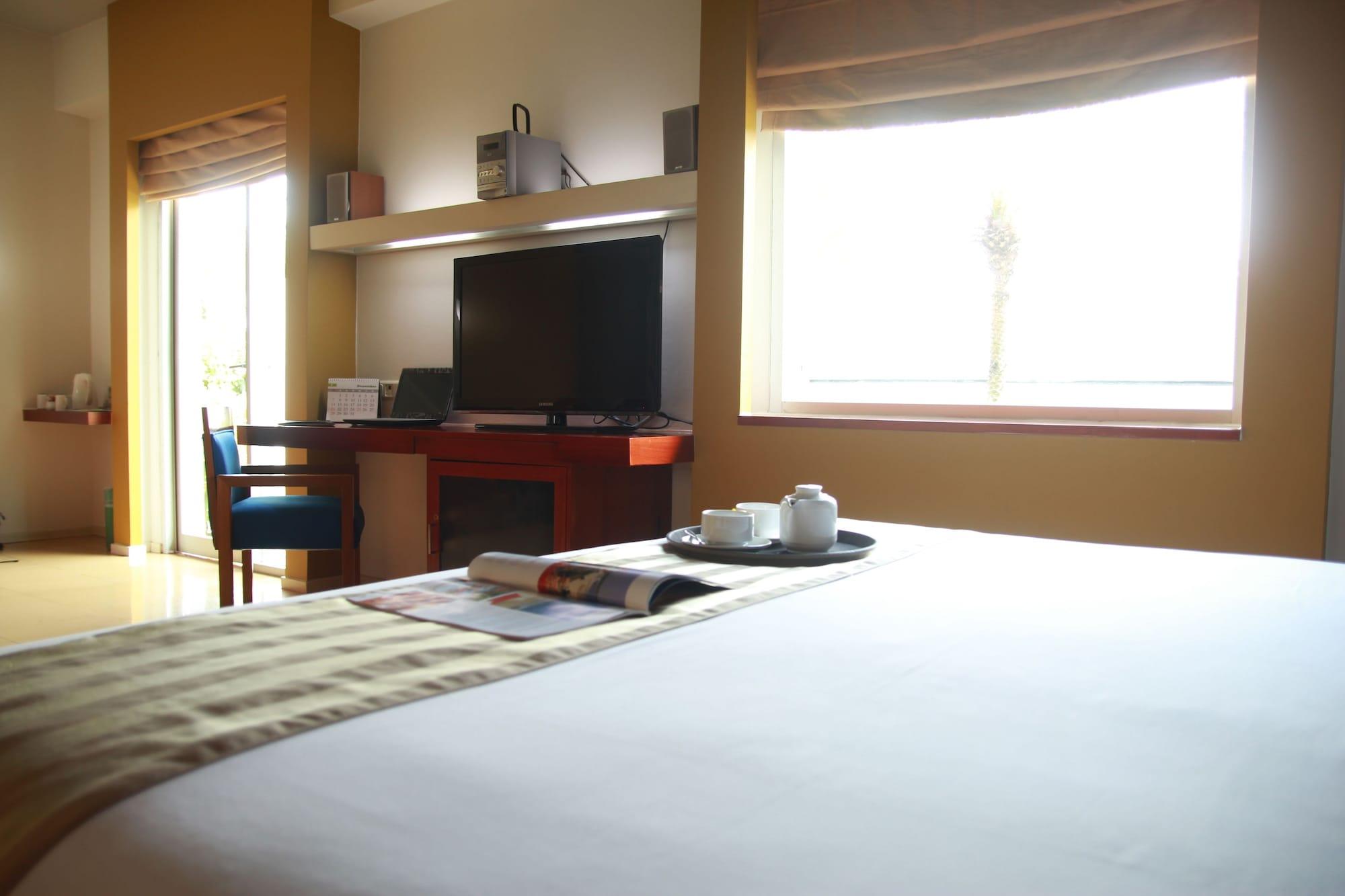 Sparks Life Jakarta, Artotel Curated Екстер'єр фото