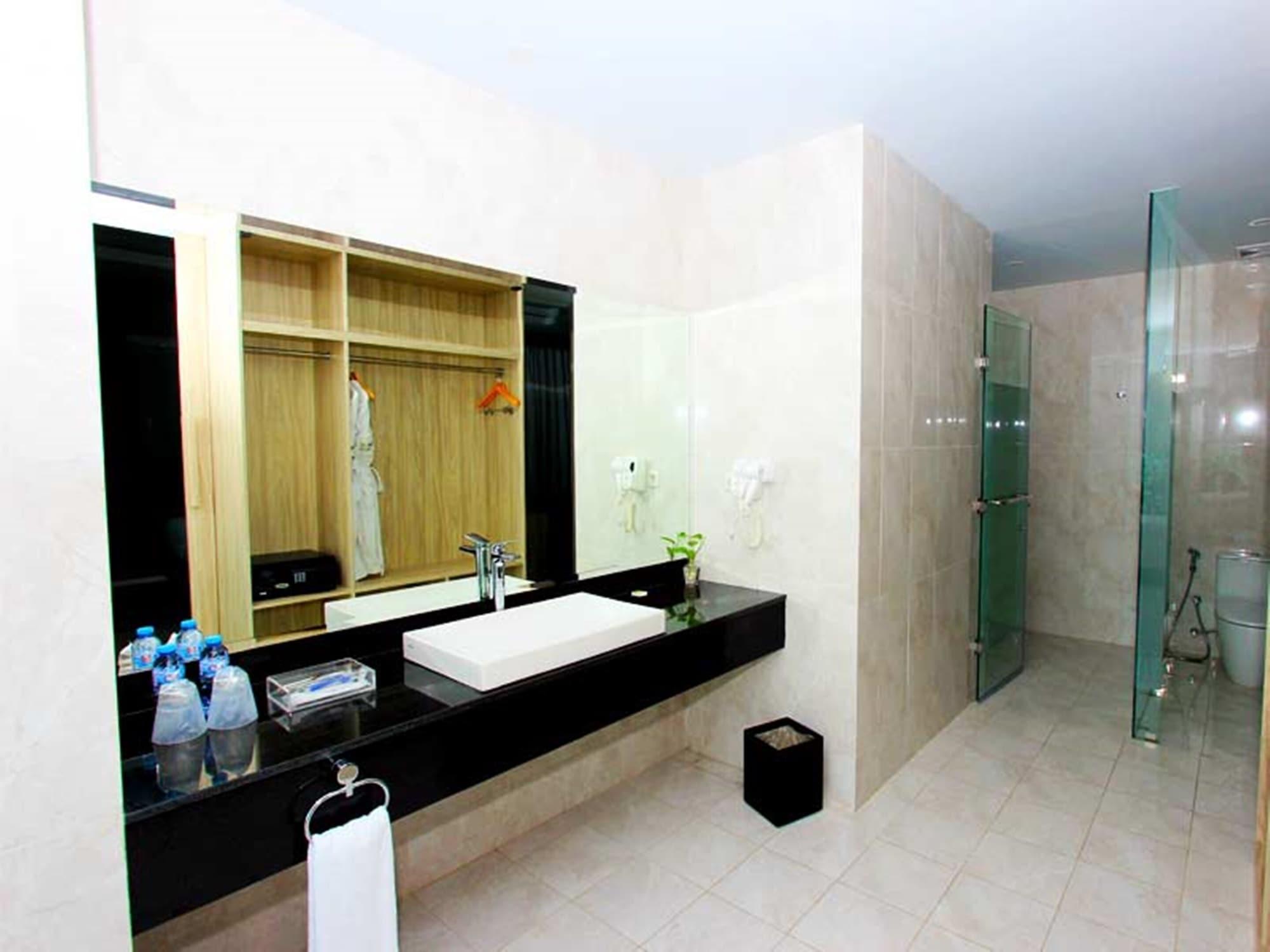 Sparks Life Jakarta, Artotel Curated Екстер'єр фото