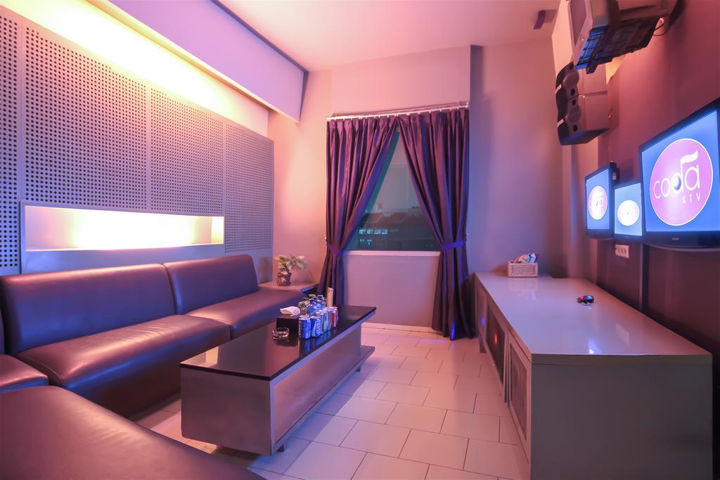 Sparks Life Jakarta, Artotel Curated Екстер'єр фото