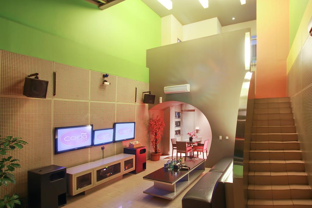 Sparks Life Jakarta, Artotel Curated Екстер'єр фото