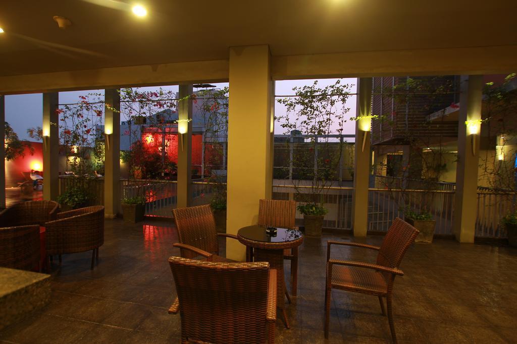 Sparks Life Jakarta, Artotel Curated Екстер'єр фото