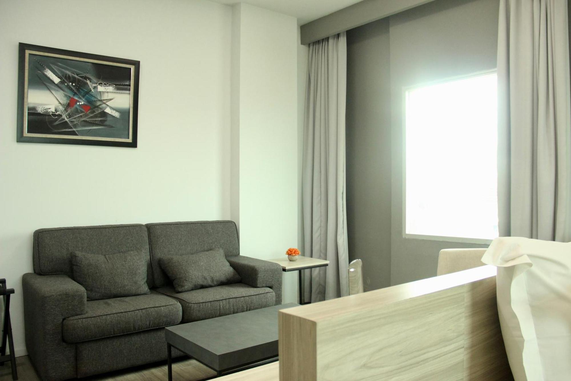Sparks Life Jakarta, Artotel Curated Екстер'єр фото