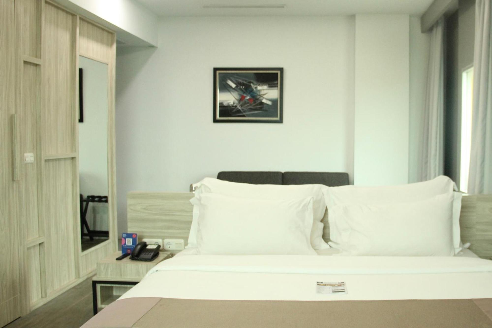 Sparks Life Jakarta, Artotel Curated Екстер'єр фото