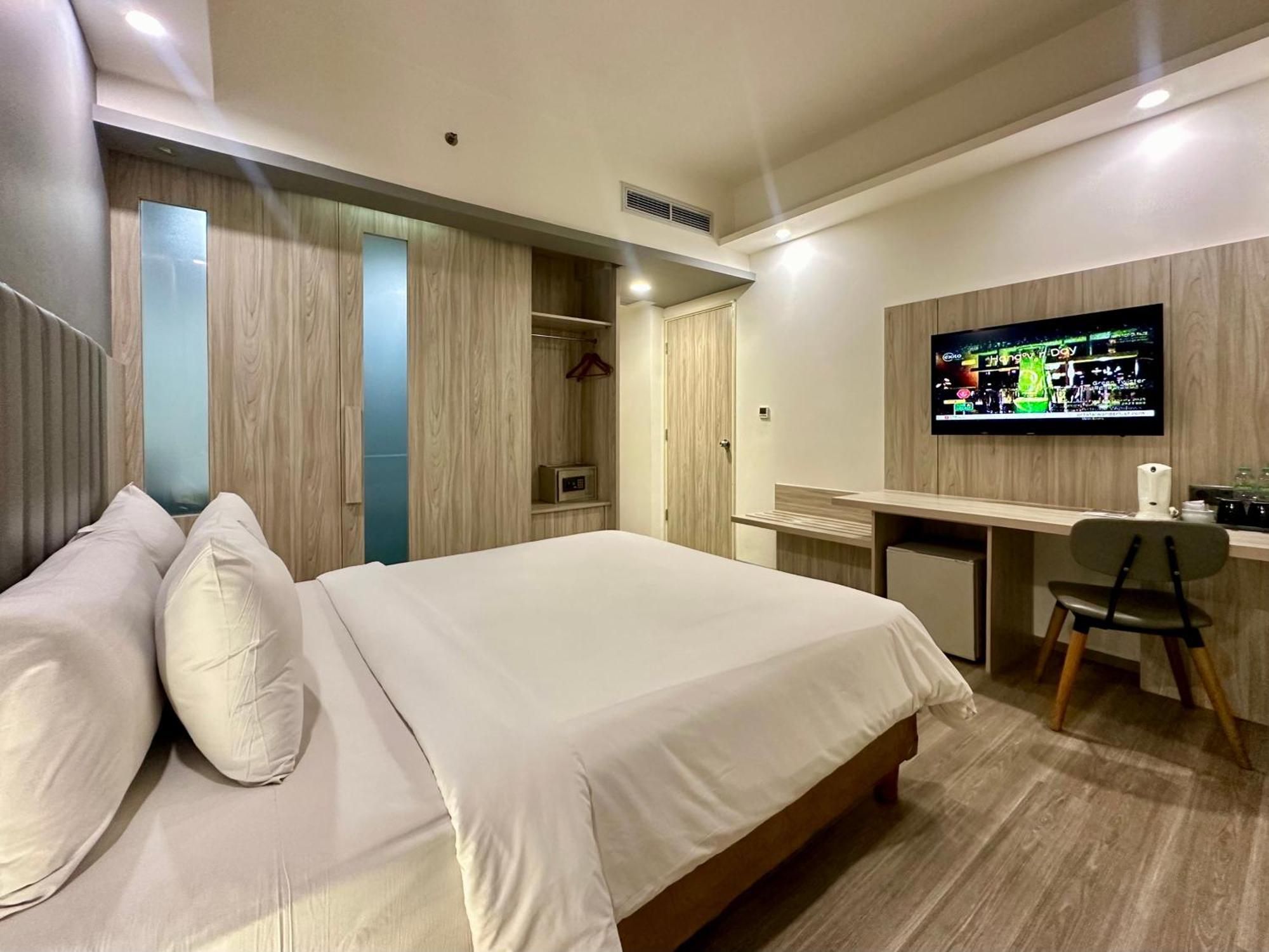 Sparks Life Jakarta, Artotel Curated Екстер'єр фото
